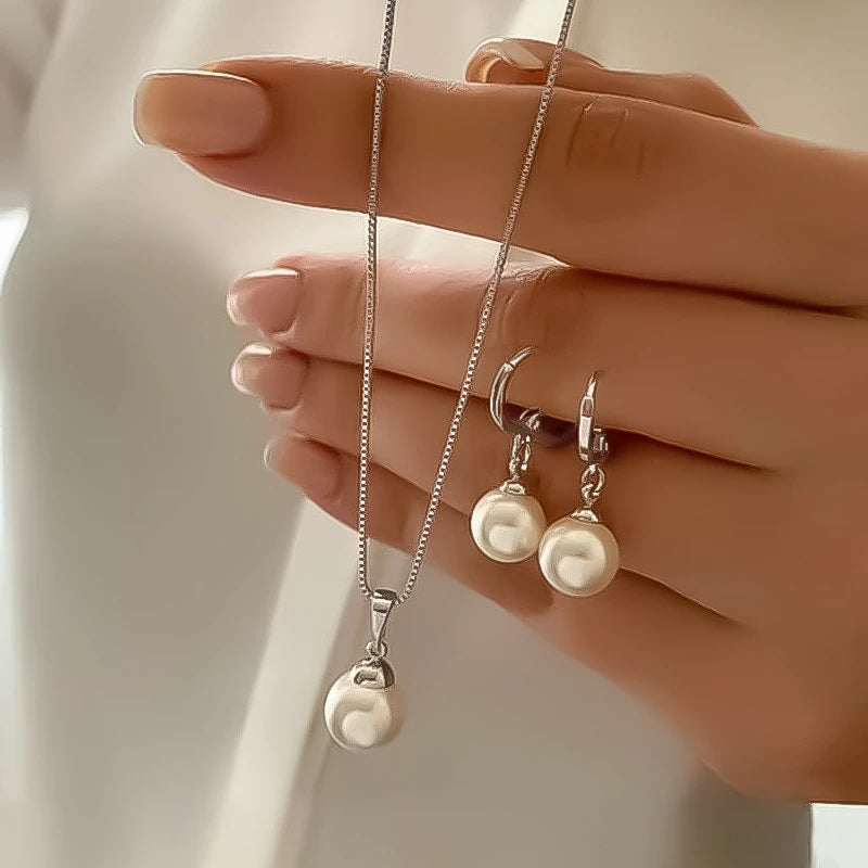 Lustrella Pearl Set