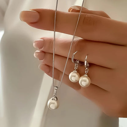 Lustrella Pearl Set