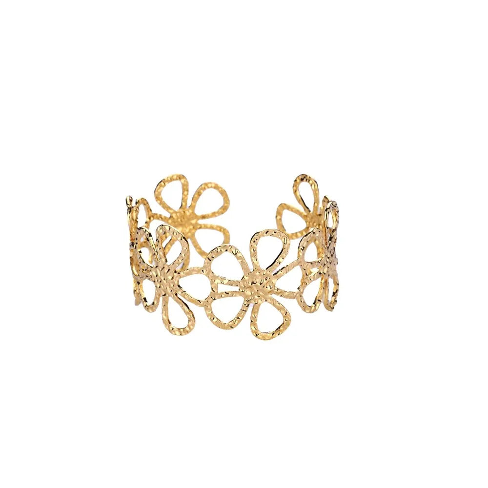 Aurelia Cuff